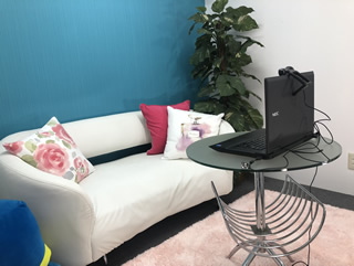 長野飯田チャットレディー専用ルームの風景01