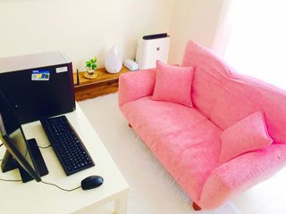 原町田1丁目店チャットレディー専用ルームの風景01